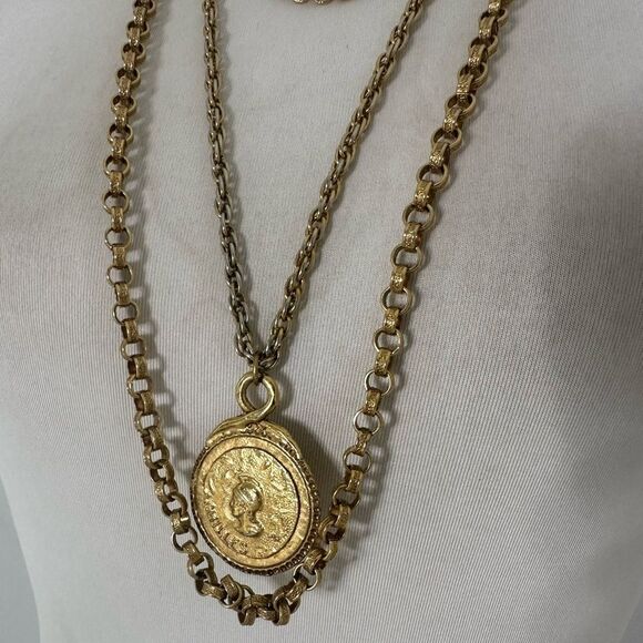 Vintage Layered Tri-Chain Florenzia Medallion Coin Neckalce - Picture 2 of 10